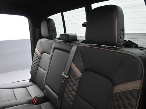 Used 2023 GMC Canyon Denali image 24