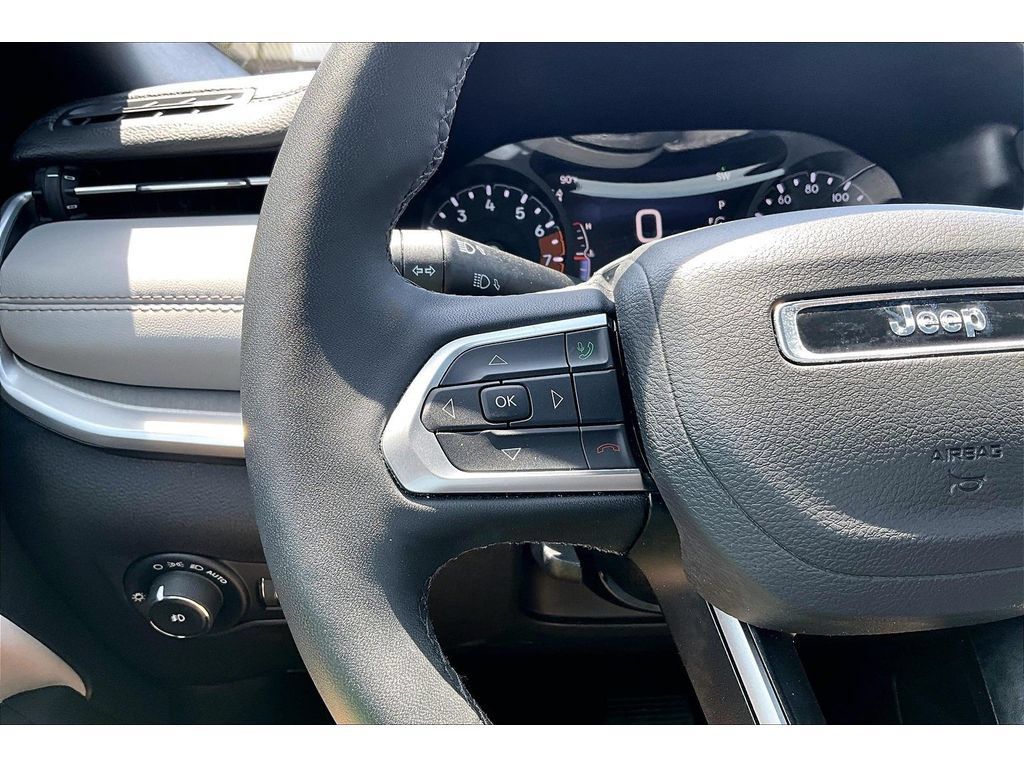 Certified 2026 Jeep Compass Limited AWD/4WD image 27