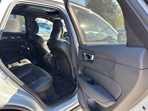 New 2026 Volvo XC60 B5 Ultra w/ Climate Package image 13