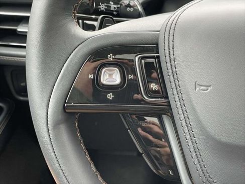 Used 2025 Lincoln Aviator Reserve w/ Illumination Package image 22