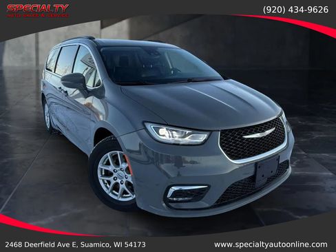 Used 2022 Chrysler Pacifica Touring-L image 2