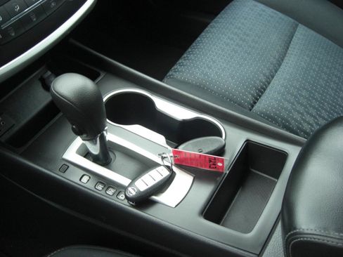 Used 2013 Nissan Altima 3.5 SV image 9