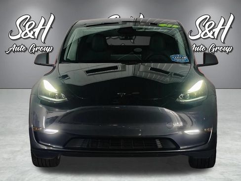 Used 2024 Tesla Model Y Long Range AWD/4WD image 16