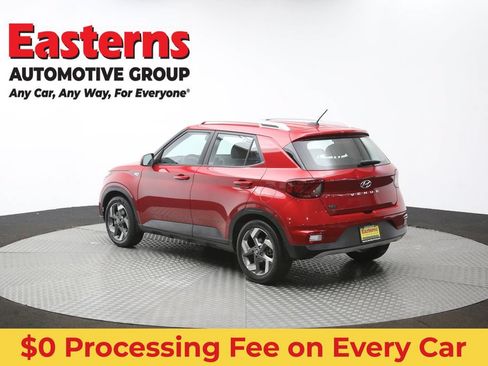 Used 2023 Hyundai Venue Limited FWD image 65