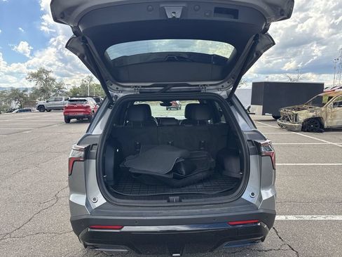 Used 2025 Chevrolet Equinox RS w/ Safety and Technology Package FWD image 31