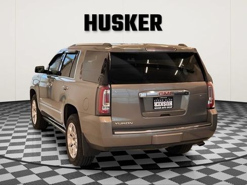 Used 2019 GMC Yukon Denali AWD/4WD image 6