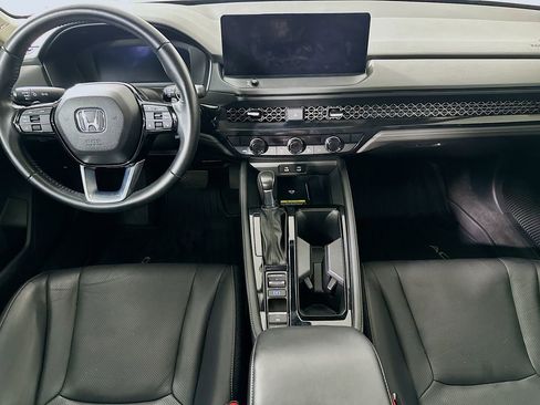 Used 2023 Honda Accord Touring image 18