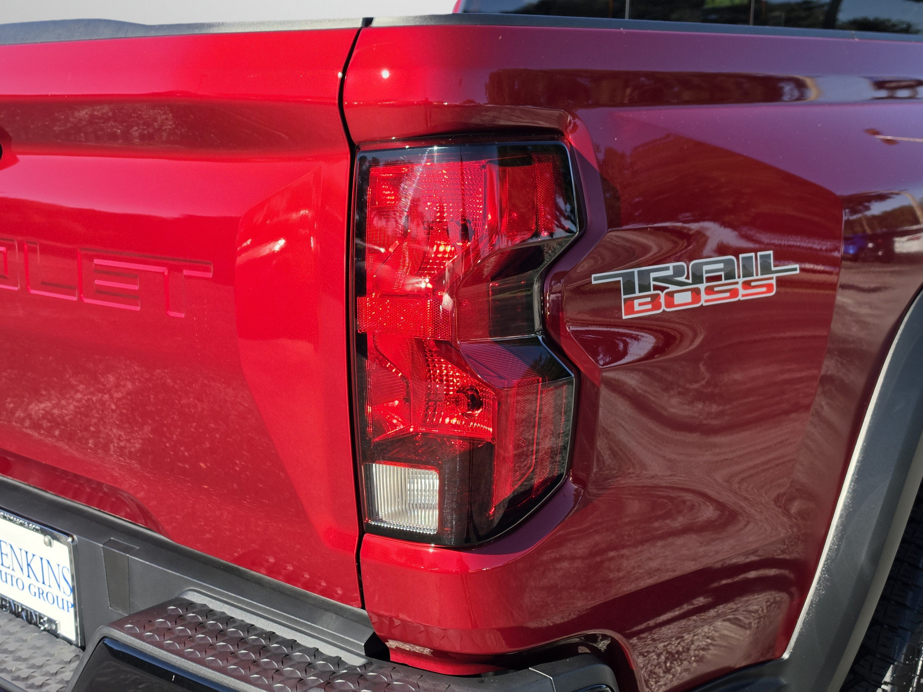 Used 2024 Chevrolet Colorado Trail Boss w/ Technology Package AWD/4WD image 14