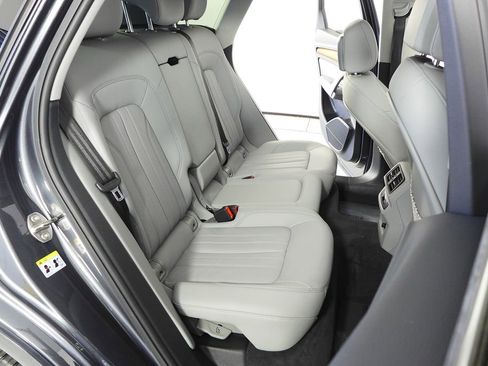 Used 2022 Audi Q5 2.0T Premium Plus w/ Premium Plus Package image 20