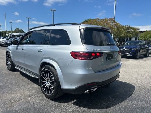 New 2026 Mercedes-Benz GLS 450 4MATIC image 4