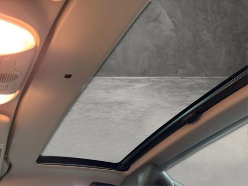 Used 2004 Mercedes-Benz SL 500 w/ AMG Sport Pkg image 36