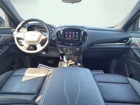 Used 2023 Chevrolet Traverse LT w/ Rear Camera Mirror Package AWD/4WD image 43