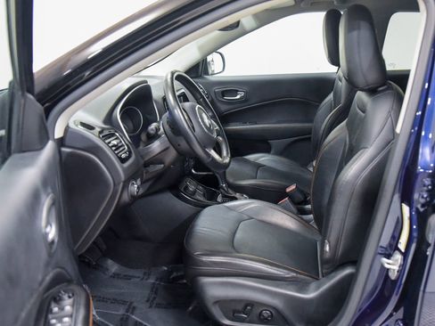 Used 2020 Jeep Compass Limited AWD/4WD image 9