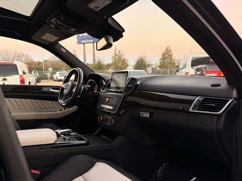 Used 2016 Mercedes-Benz GLE 350 image 19