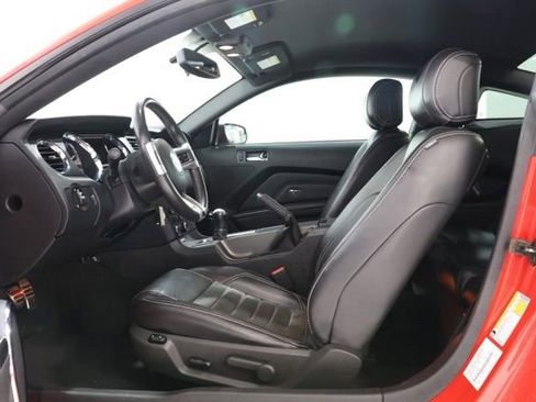 Used 2014 Ford Mustang GT Premium w/ Equipment Group 402A RWD image 18