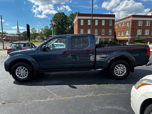 Used 2020 Nissan Frontier SV AWD/4WD image 4