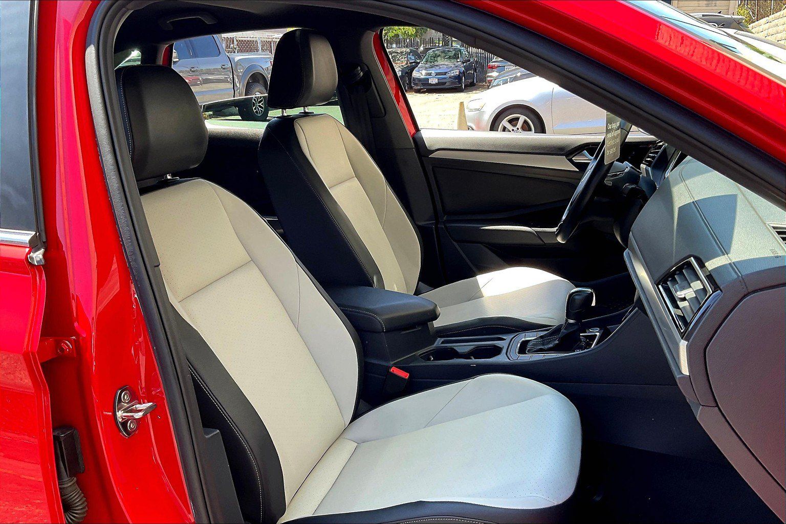 Used 2019 Volkswagen Jetta R-Line FWD image 6