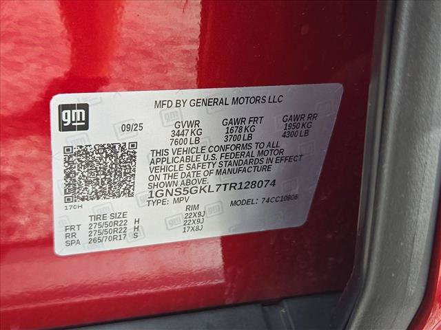 Certified 2026 Chevrolet Suburban High Country RWD image 25