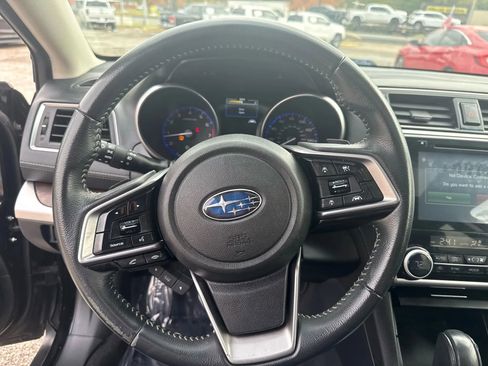 Used 2018 Subaru Outback 3.6R Limited image 21