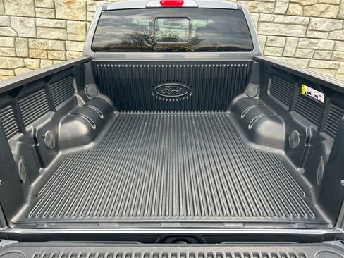 Used 2023 Ford Ranger Lariat w/ Tremor Off-Road Package image 11