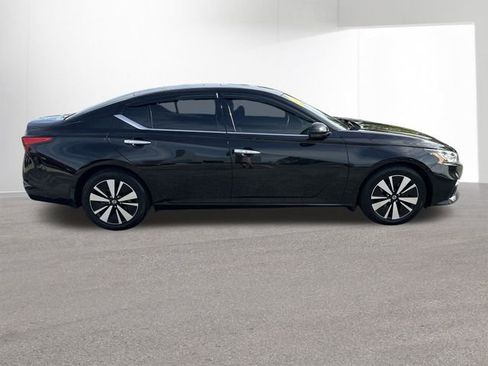 Used 2019 Nissan Altima 2.5 SV image 31