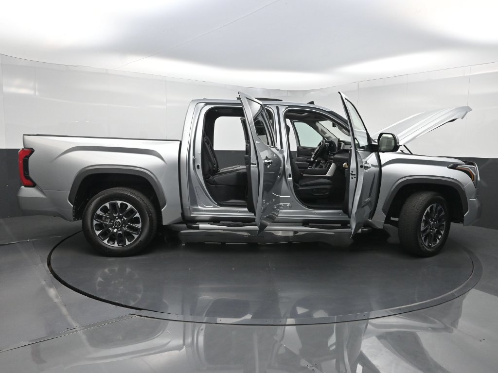 Used 2023 Toyota Tundra Limited AWD/4WD image 39