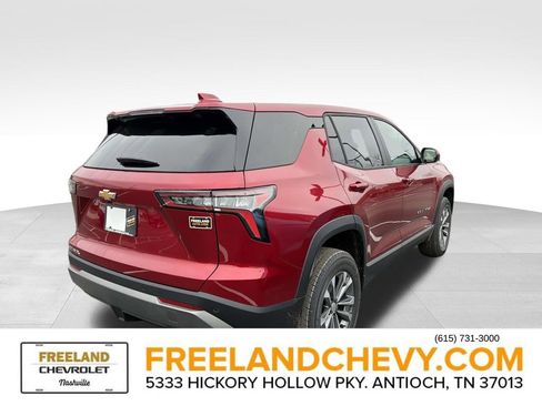 New 2026 Chevrolet Equinox LT image 2