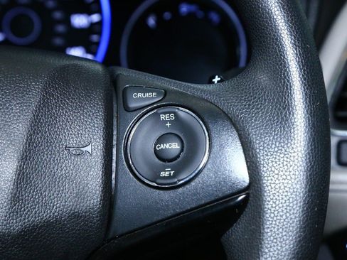Used 2018 Honda HR-V EX image 24