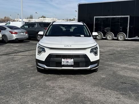 Used 2023 Kia Niro EX FWD image 40
