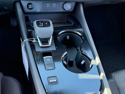New 2026 Nissan Rogue SV FWD image 17