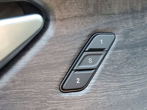 Certified 2024 Jeep Grand Cherokee L Limited w/ Luxury Tech Group II image 22