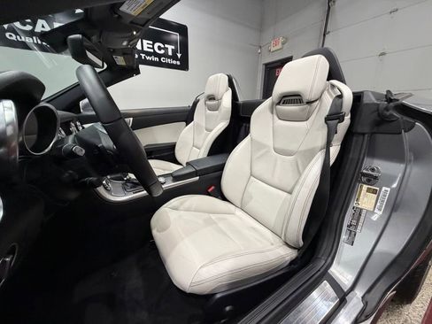 Used 2013 Mercedes-Benz SLK 250 image 30