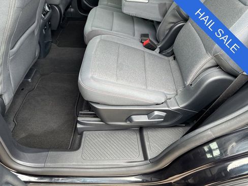 Used 2025 Ford Explorer Active AWD/4WD image 36