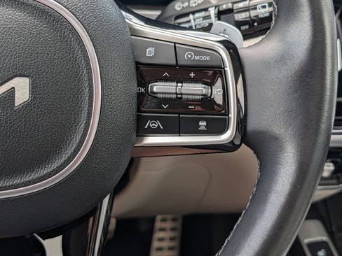 Certified 2023 Kia Sorento SX Prestige AWD/4WD image 30