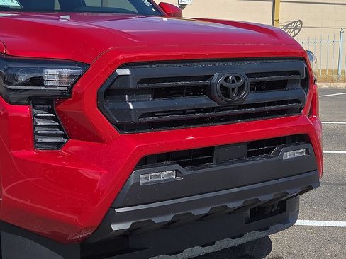 New 2026 Toyota Tacoma SR5 AWD/4WD image 7