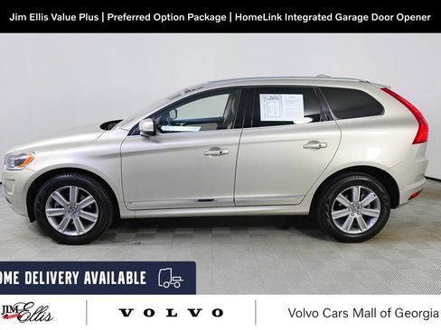 Used 2017 Volvo XC60 T5 Inscription w/ Preferred Option Package FWD image 3