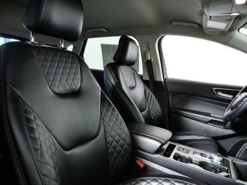 Certified 2023 Ford Edge Titanium AWD/4WD image 12