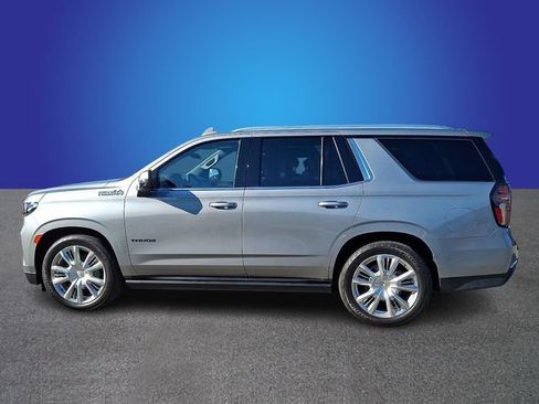 Used 2024 Chevrolet Tahoe High Country AWD/4WD image 5