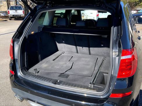 Used 2017 BMW X3 sDrive28i w/ Premium Package image 32