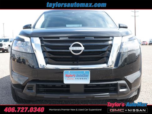 Used 2024 Nissan Pathfinder S image 35