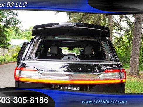 Used 2018 Lincoln Navigator L Reserve w/ Technology Package AWD/4WD image 17