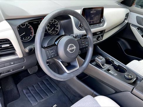 Used 2023 Nissan Rogue SV AWD/4WD image 15