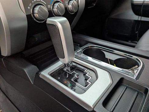 Used 2016 Toyota Tundra SR5 w/ SR5 Upgrade Package image 12