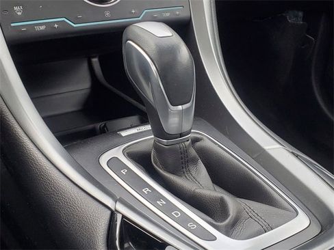 Used 2014 Ford Fusion Titanium image 29