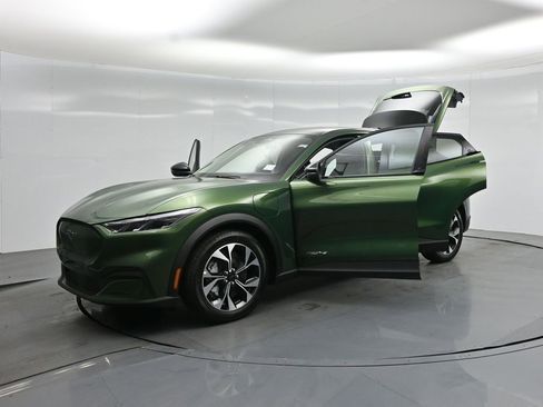 New 2026 Ford Mustang Mach-E Select image 26