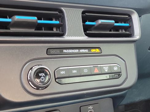 Used 2025 Ford Maverick XLT FWD image 26