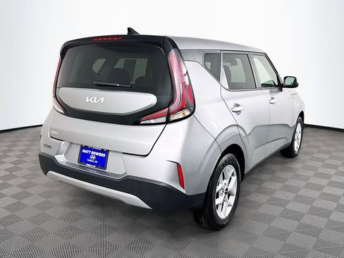 Used 2025 Kia Soul LX w/ LX Technology Package image 5