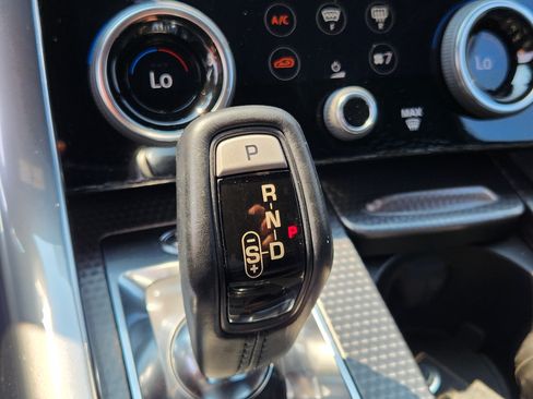 Used 2018 Land Rover Range Rover Sport Supercharged AWD/4WD image 23