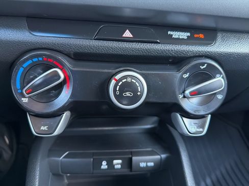 Used 2020 Kia Rio S FWD image 8