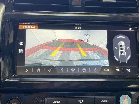 Used 2019 Land Rover Discovery HSE AWD/4WD image 28